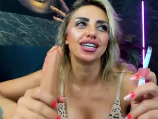 izabelatessa's Live Sex Cam Show