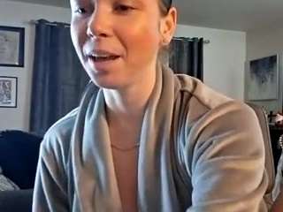 Live webcam model namilexxx3 on Soda Cams