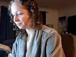 Live webcam model namilexxx3 on Soda Cams