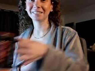 Live webcam model namilexxx3 on Soda Cams