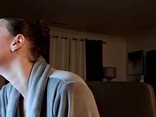 Live webcam model namilexxx3 on Soda Cams