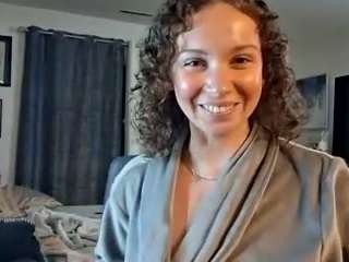 Live webcam model namilexxx3 on Soda Cams