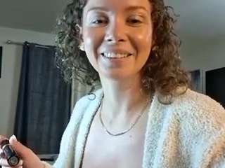 Live webcam model namilexxx3 on Soda Cams