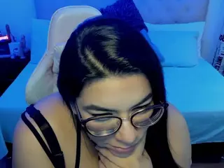 daring-natasha's Live Sex Cam Show