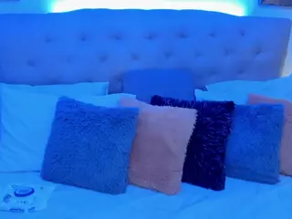 daring-natasha's Live Sex Cam Show