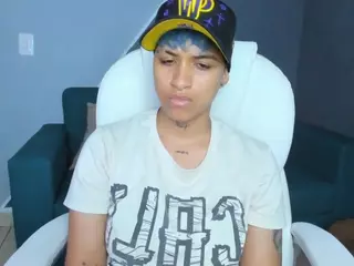 Dominick-jones's Live Sex Cam Show