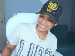 Dominick-jones's Live Sex Cam Show