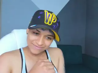 Dominick-jones's Live Sex Cam Show