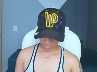 Dominick-jones's Live Sex Cam Show