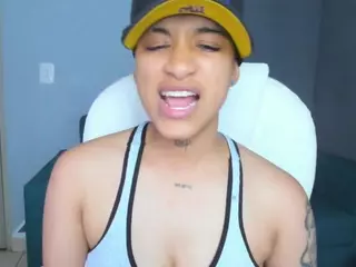 Dominick-jones's Live Sex Cam Show
