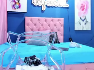 LuciaSpear's Live Sex Cam Show