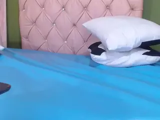 LuciaSpear's Live Sex Cam Show