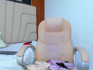 megan-hally Live Webcam on CamSoda