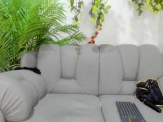 le modèle megan-hally est en webcam porno dans un show sur le site camsoda, il possède les tags suivants: ahegao,anal,young adult,tattoos,red hair,natural,dildo or vibrator,dildo,deepthroat,brown eyes,body massage,ball sucking,ass,anal toys,curvy,hd,small tits