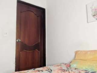 megan-hally live cam preview