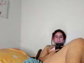 megan-hally live cam preview