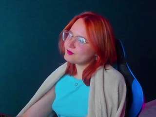 milly-shy Live Webcam on CamSoda