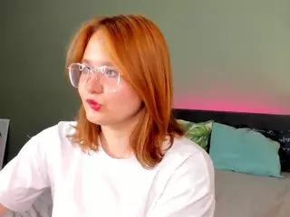 milly-shy's Live Sex Cam Show
