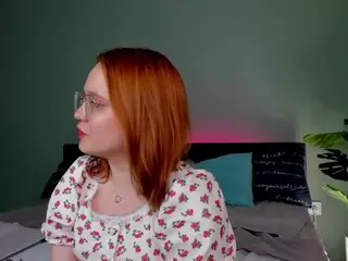 milly-shy's Live Sex Cam Show