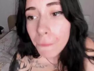 OctaviaFaux's Live Sex Cam Show