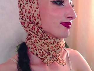  queenxofxtease chat room