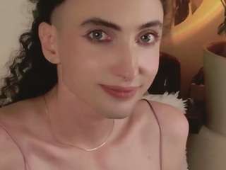 queenxofxtease live webcam show