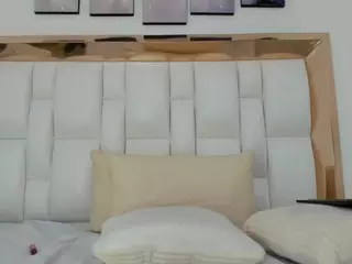 SamanttaMilf's Live Sex Cam Show