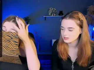 velvet-aura's Live Sex Cam Show