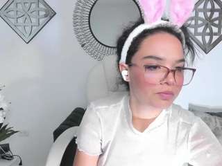 ayshel-cooper webcam model