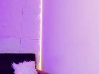 LovelyEyess