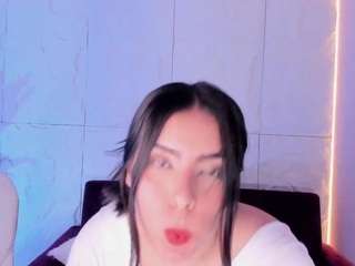 LovelyEyess