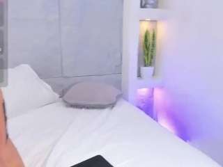 lovelyeyess's CamSoda show and profile