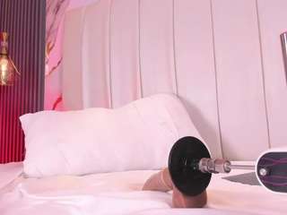 lovelyeyess live webcam show