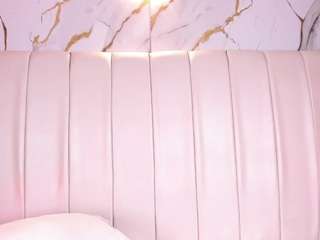 lovelyeyess live webcam show