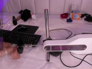 lovelyeyess