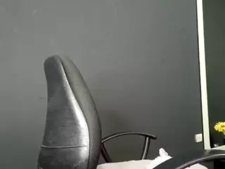 LuciReddX's Live Sex Cam Show