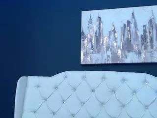MELANISHAW's Live Sex Cam Show