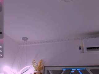 nahomy-ryans Live Webcam on CamSoda