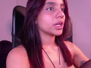 nicole-bonnet Live Webcam on CamSoda