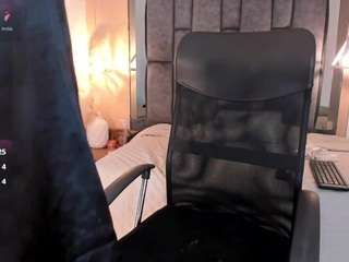 niicolewhitee