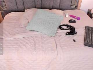 niicolewhitee Live Webcam on CamSoda