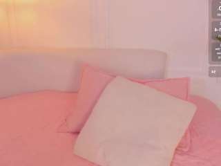 niicolewhitee live cam profile