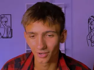 tobi-yours's Live Sex Cam Show