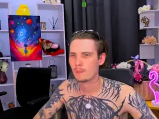 tobi-yours's Live Sex Cam Show