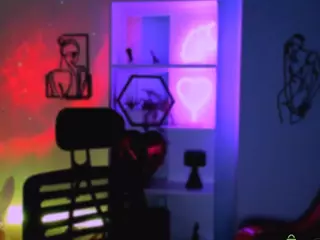 tobi-yours's Live Sex Cam Show