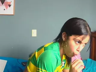 Antonella and my sexy friends's Live Sex Cam Show