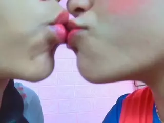 Antonella and my sexy friends's Live Sex Cam Show