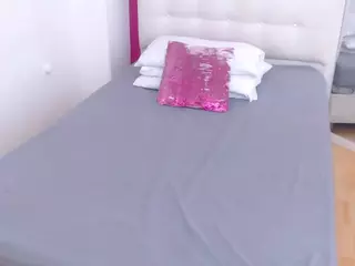 bigtitss-milf's Live Sex Cam Show