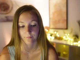 ClarraSweet's Live Sex Cam Show