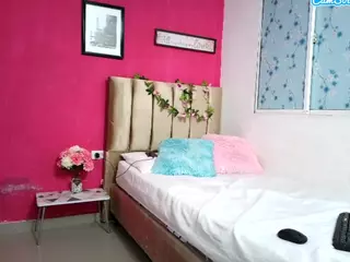 damaris-bones's Live Sex Cam Show